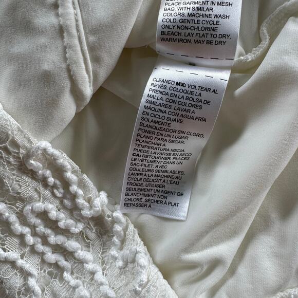 WHBM Sleeveless Blouse Lace Shell Embroidered Ecru Size 14 NEW - Picture 10 of 14